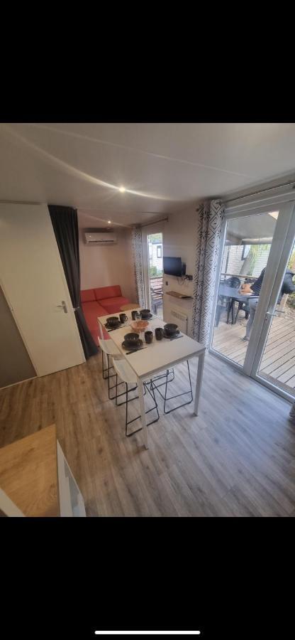 Camping 4 Etoiles Le Bosc Saint Cyrpien Mobil Home Eksteriør billede